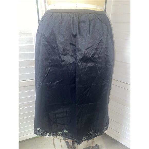 Vintage 50s 60s Vanity Fair Black Tricot Nylon Half Slip Lace Trim Hem Sz Large - Picture 1 of 8
